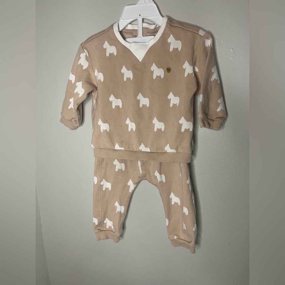 Ettoi Beige Sweatsuit Dog Print Size 18 Months